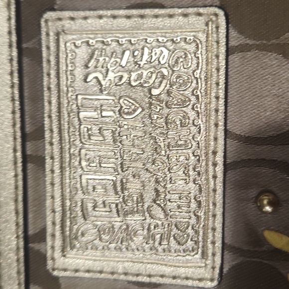 Coach Poppy Y2k Vintage C Logo Studded Wristet Classic Gold Pink And Blue Design - Picture 5 of 7